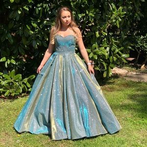 Sherri hill prom dress